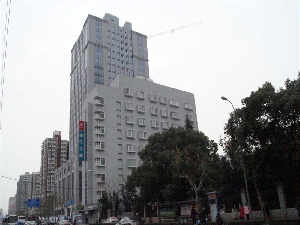 Jingjiang Inn Shanghai Minsheng Road Екстер'єр фото