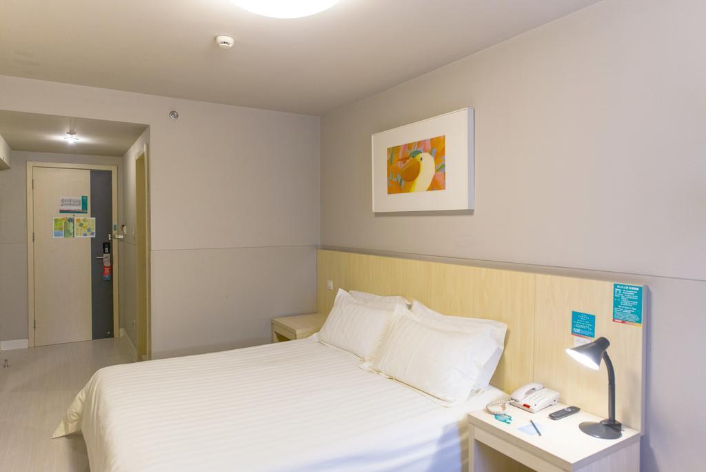 Jingjiang Inn Shanghai Minsheng Road Екстер'єр фото