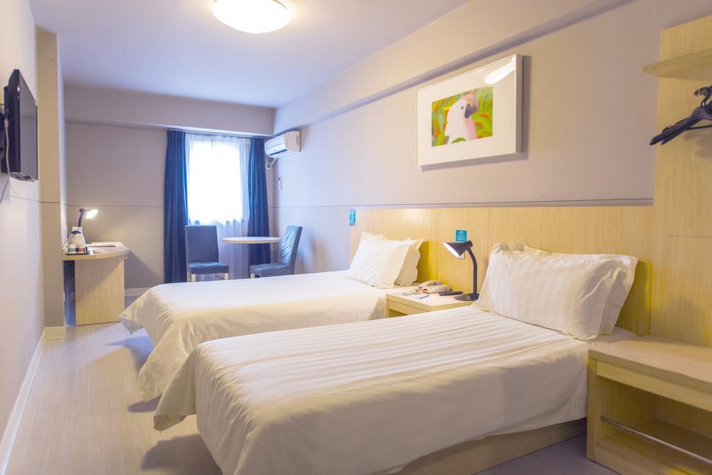 Jingjiang Inn Shanghai Minsheng Road Екстер'єр фото
