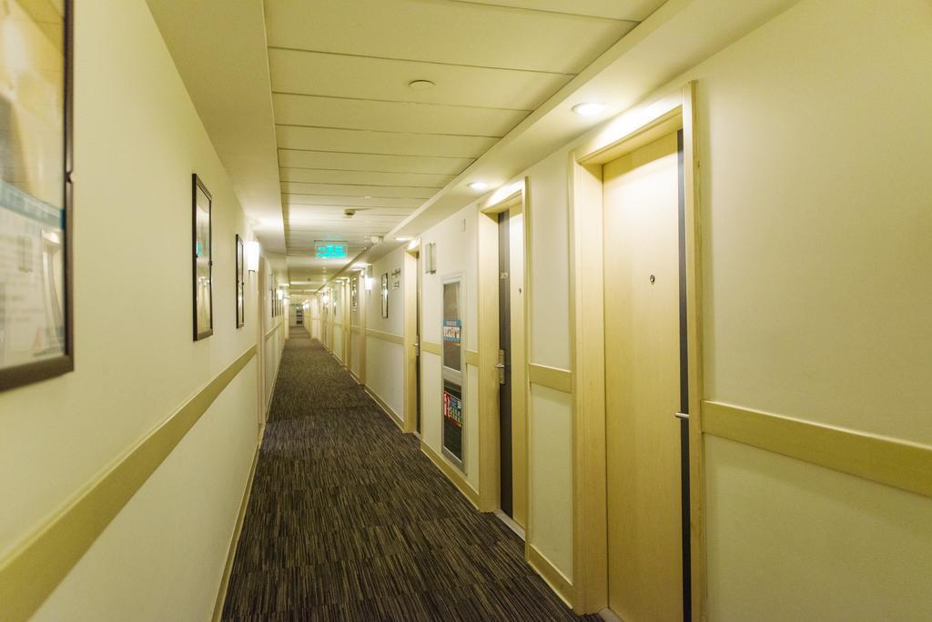 Jingjiang Inn Shanghai Minsheng Road Екстер'єр фото