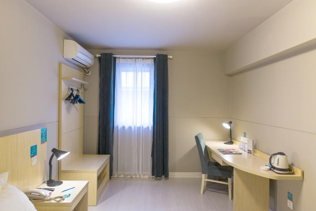 Jingjiang Inn Shanghai Minsheng Road Екстер'єр фото